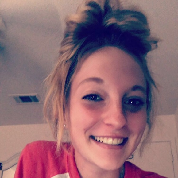 Meet your Posher, Audrey - Picture 1 of 1